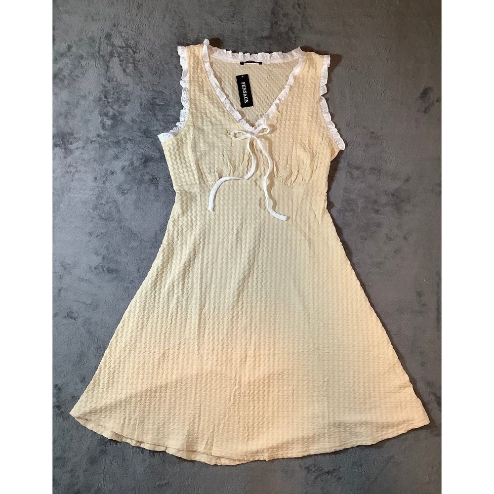 Fensace Women's Size M Yellow Textured A-Line Dress Ruffle V-Neck NWT Summer
